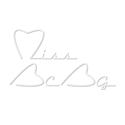 Miss BCBG Square, par Xavier E. G. Dierick